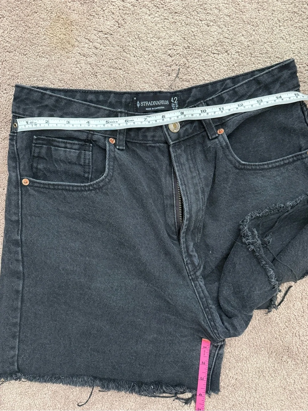 Stradivarius Black Denim Frayed Hem Shorts Size 10